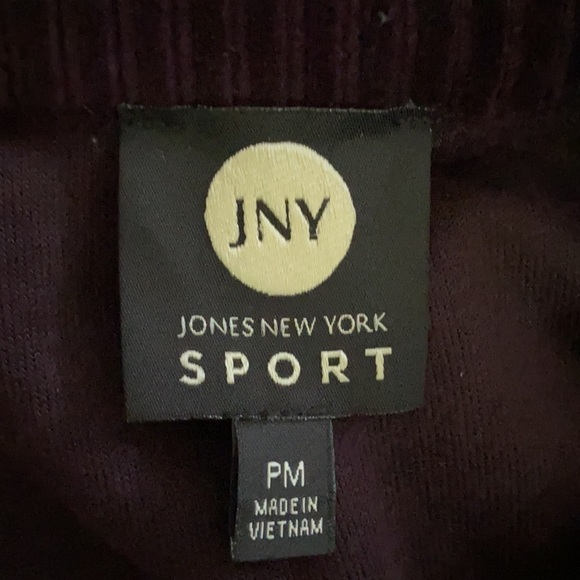 Jones New York Women’s Casual Velour Pants Suit PM - Picture 3 of 6